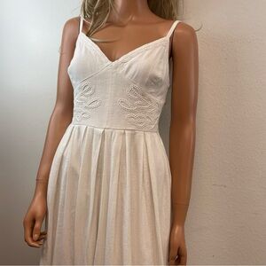 Christian Lacroix Elegant White Lace Embroidered Dress Size M